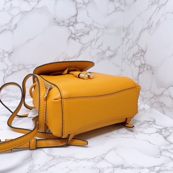 Michael Kors Phoebe Xs backpack - Picture 5 of 9